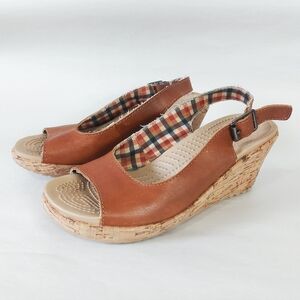 Crocs A-Leigh Brown Leather Slingback Peep Toe Cork Wedge Sandals Women Size 7